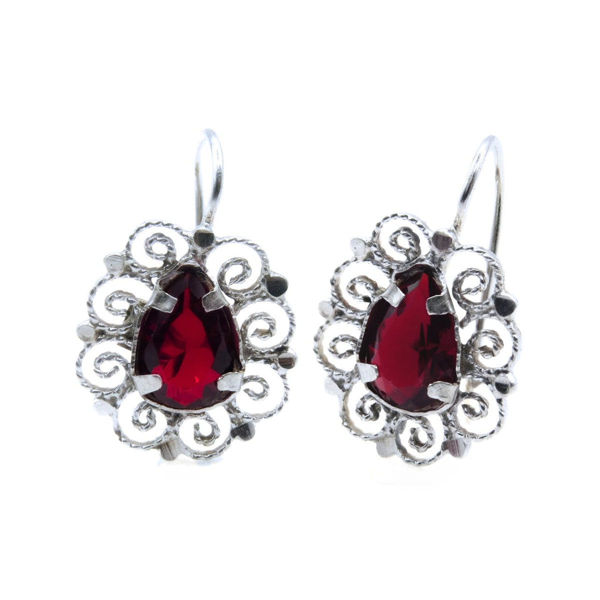 Aretes Plata Primera Ley 0.925 Bryoni Cristal rojo/Filigrana