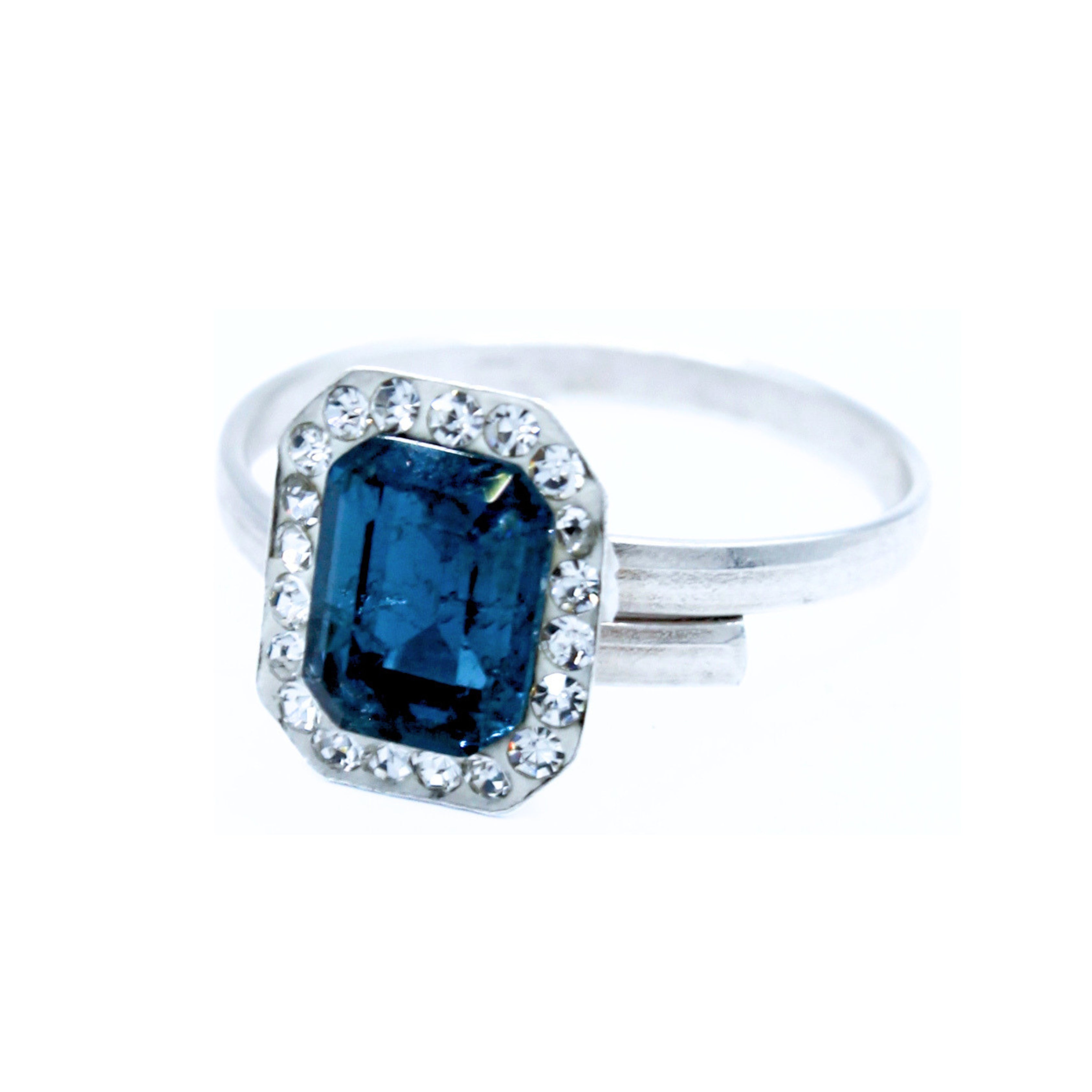 Anillo ajustable Izel de Plata Primera Ley 0.925 con Cristal Swarovski