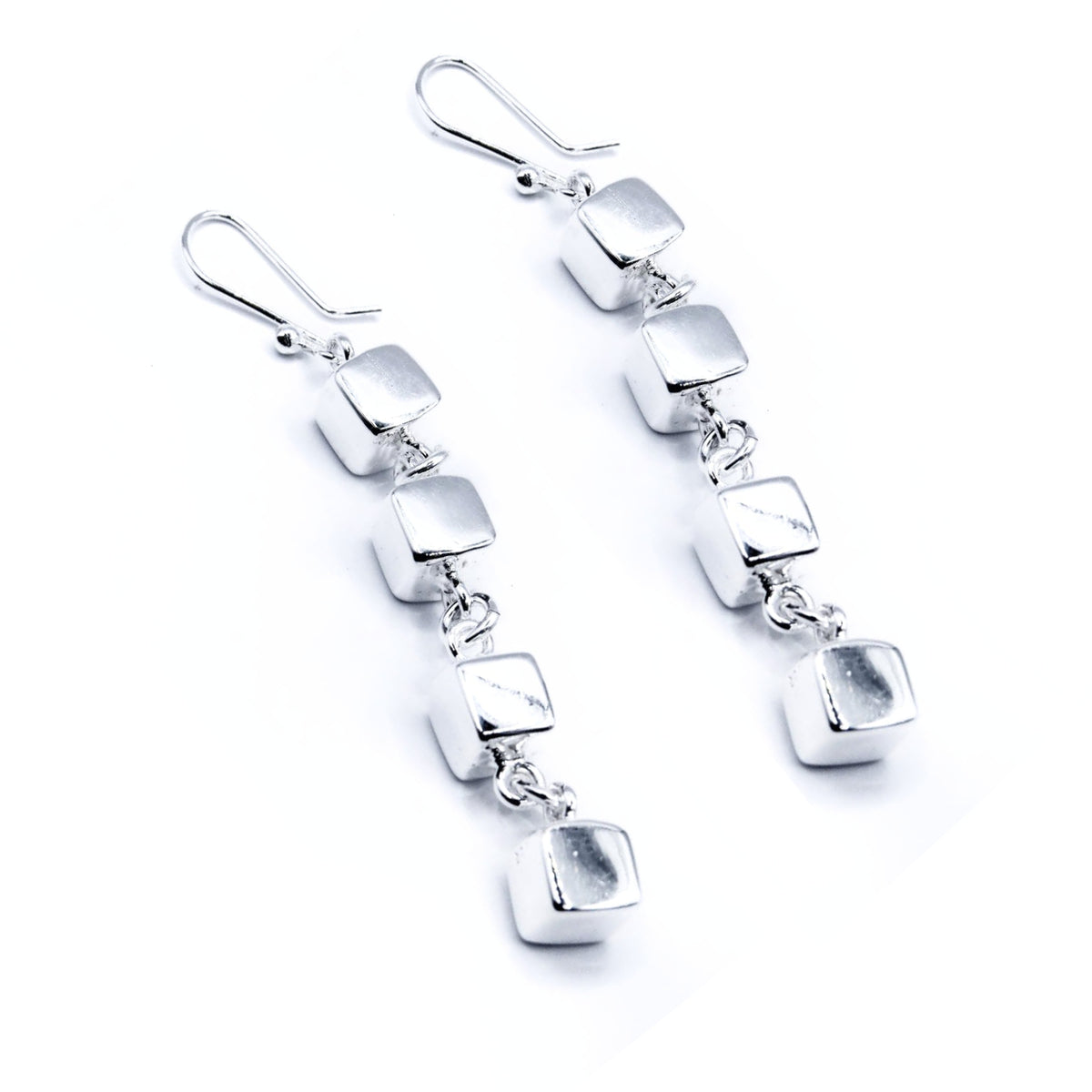 Aretes largos geométricos Plata Primera Ley 0.925 Dimensiones